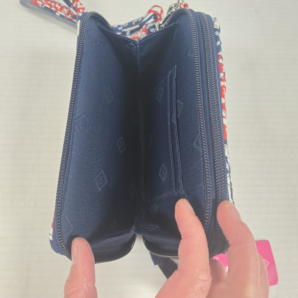 Vera Bradley | RFID All in One Crossbody | Red, White, and Blossoms - Picture 9 of 11